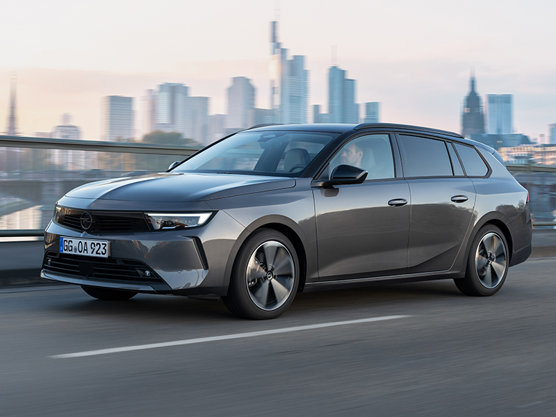 OpelAstraSportsTourer_524463_800x600px Opel Astra Sports Tourer Auto Studer